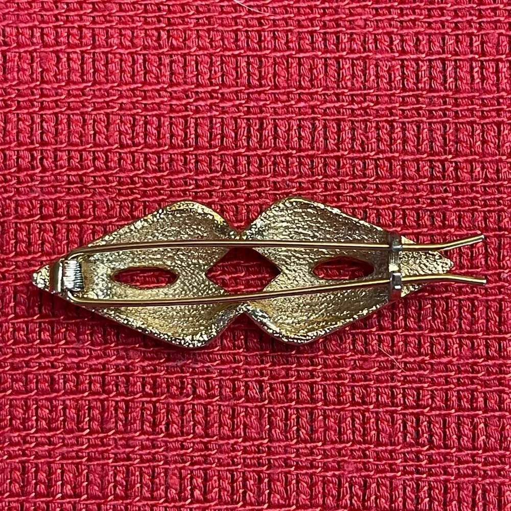 Vintage hair clip